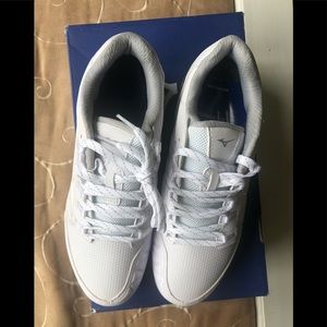 Mizuno softball cleats
